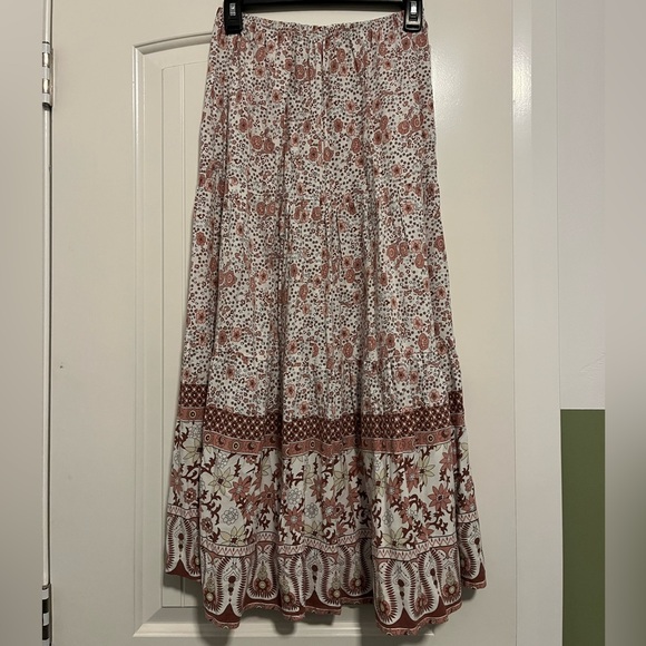 Dresses & Skirts - Floral Bohemian Maxi Skirt